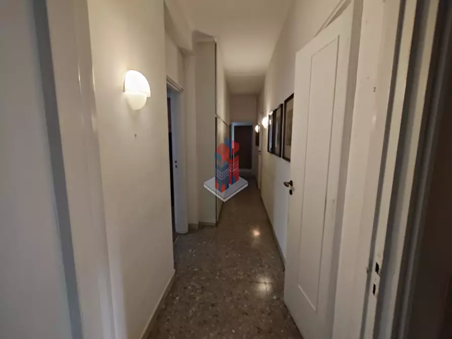 Immagine 42 di Appartamento in vendita  in VIA POSILLIPO a Napoli