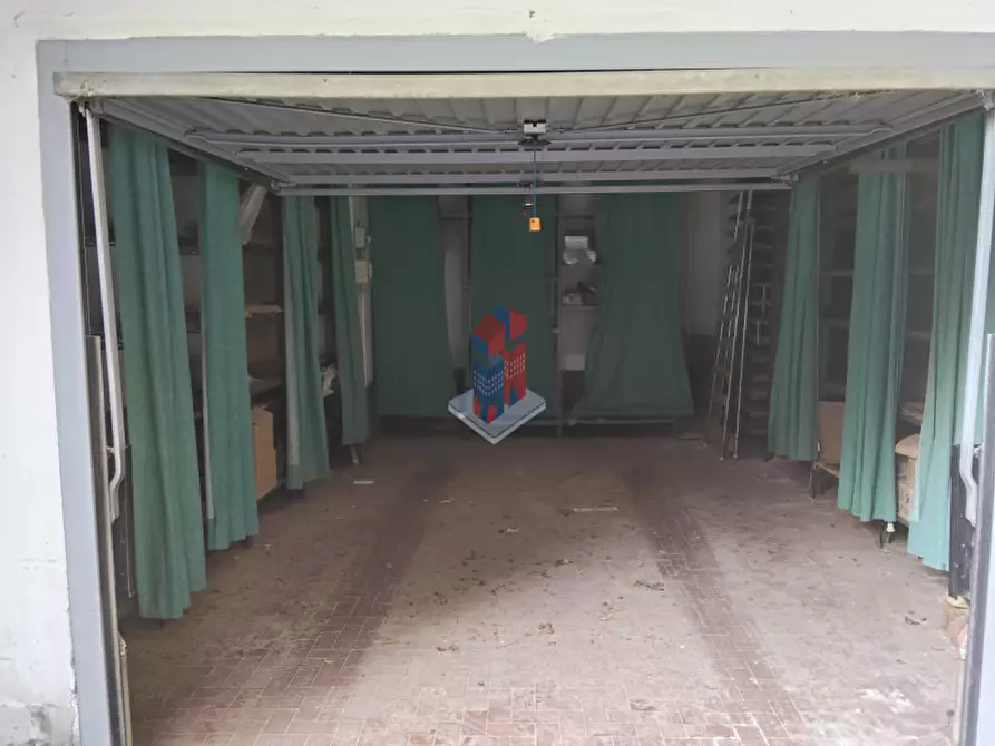 Immagine 51 di Appartamento in vendita  in VIA POSILLIPO a Napoli