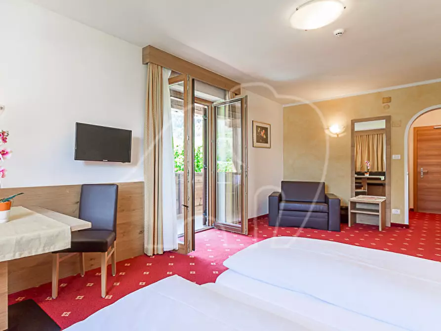 Immagine 8 di Hotel in vendita  in Hofergasse a Laces .Latsch.