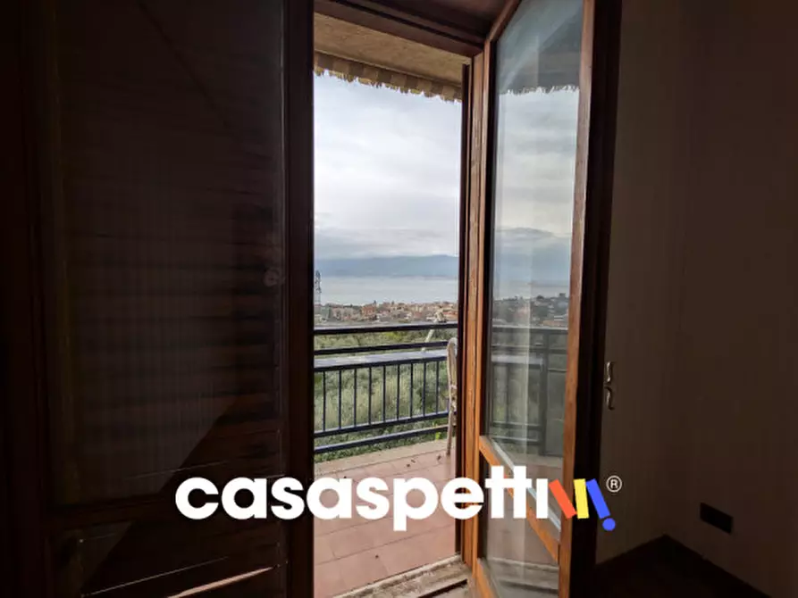 Immagine 35 di Villetta a schiera in vendita  in Via Vallelunga, 222 a Reggio Di Calabria