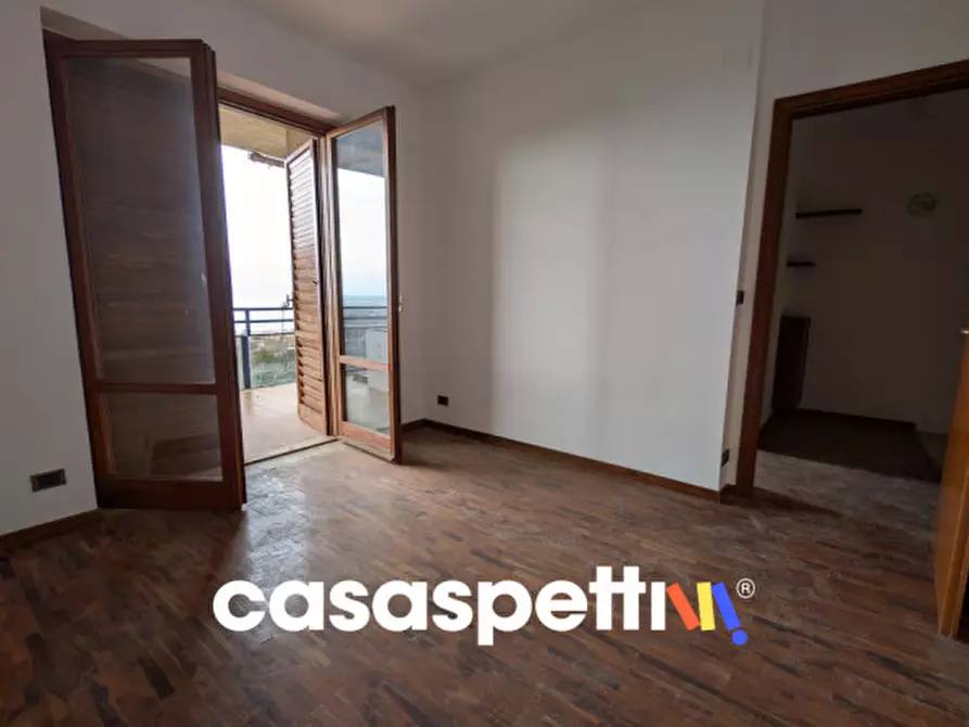 Immagine 38 di Villetta a schiera in vendita  in Via Vallelunga, 222 a Reggio Di Calabria