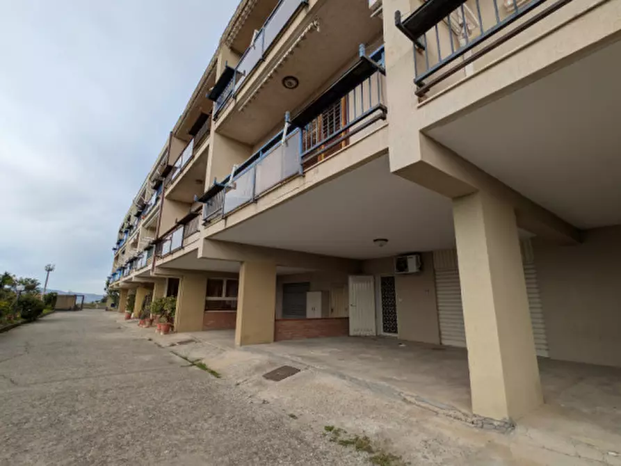 Immagine 57 di Villetta a schiera in vendita  in Via Vallelunga, 222 a Reggio Di Calabria