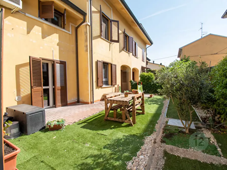 Immagine 1 di Villetta a schiera in vendita  in via Gramsci 10 a Campagnola Emilia