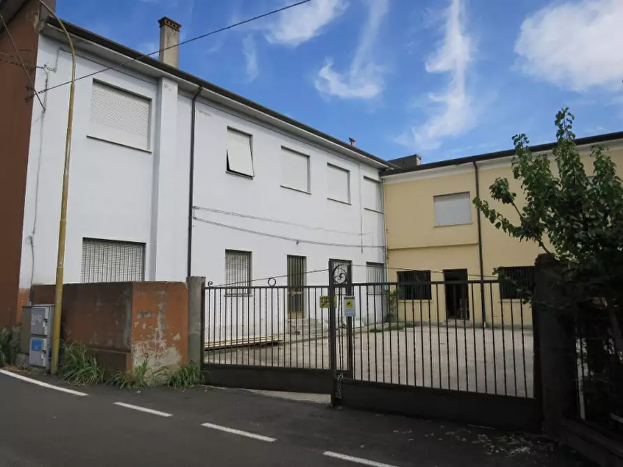 Immagine 3 di Villa in vendita  in Vicolo Tito Speri 6 a Casaleone