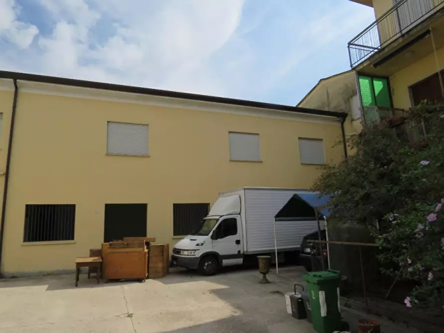 Immagine 12 di Villa in vendita  in Vicolo Tito Speri 6 a Casaleone