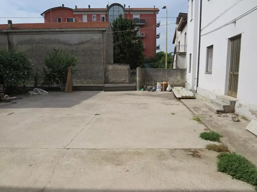 Immagine 21 di Villa in vendita  in Vicolo Tito Speri 6 a Casaleone