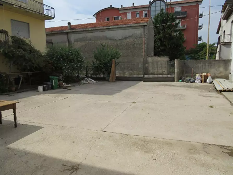 Immagine 22 di Villa in vendita  in Vicolo Tito Speri 6 a Casaleone