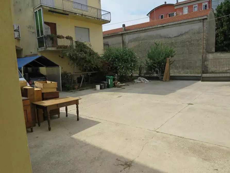 Immagine 23 di Villa in vendita  in Vicolo Tito Speri 6 a Casaleone