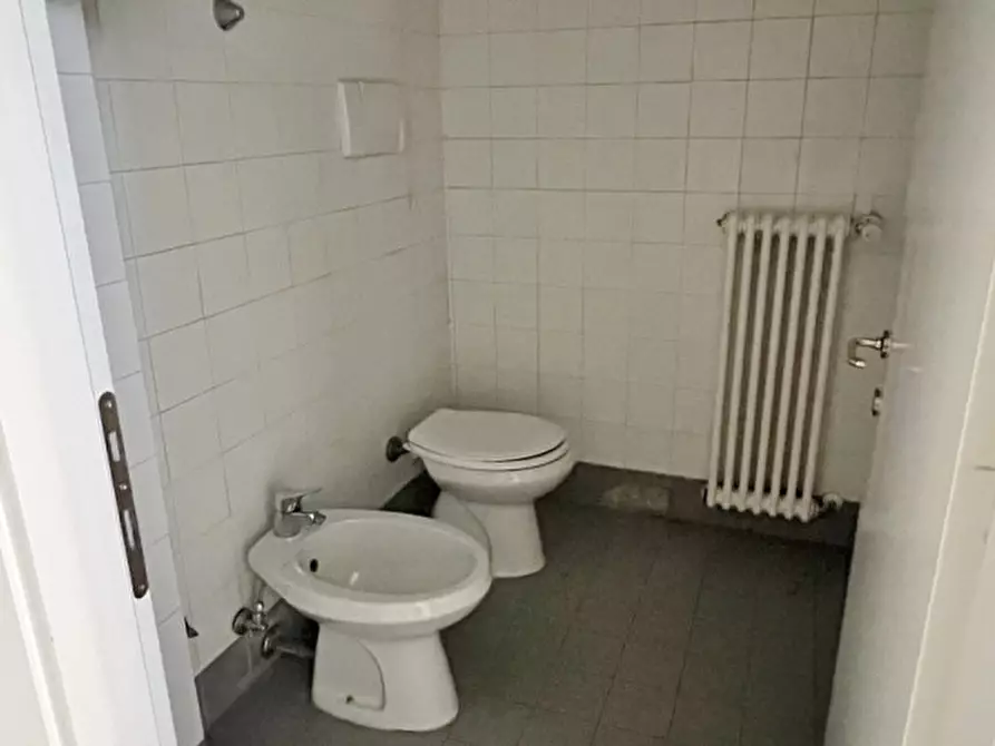 Immagine 13 di Negozio in affitto  in Via dei Cappuccini a Vicenza