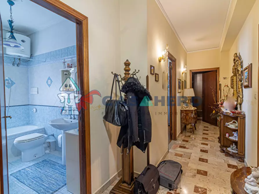 Immagine 3 di Appartamento in vendita  in Via Luca Giordano 29 a Bagheria