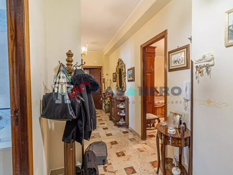 Immagine 4 di Appartamento in vendita  in Via Luca Giordano 29 a Bagheria