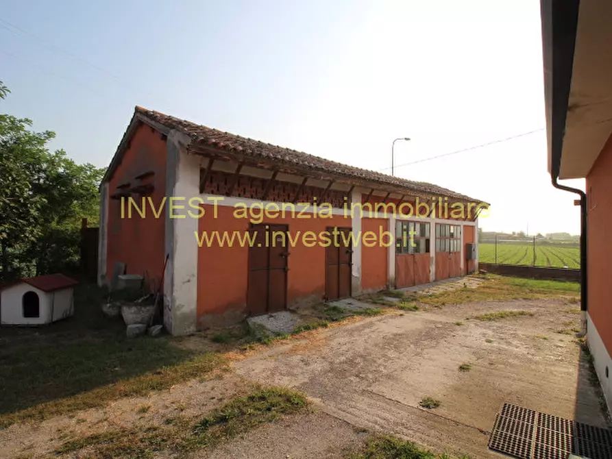 Immagine 6 di Attività commerciale in vendita  in Via 25 Aprile 1 a Rosolina