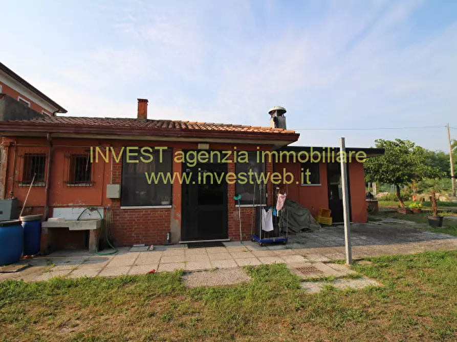 Immagine 9 di Attività commerciale in vendita  in Via 25 Aprile 1 a Rosolina