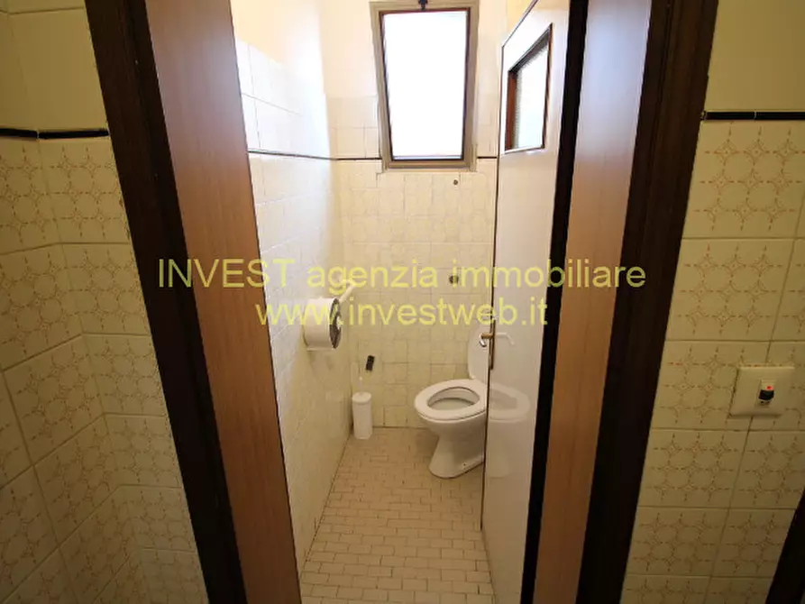 Immagine 28 di Attività commerciale in vendita  in Via 25 Aprile 1 a Rosolina