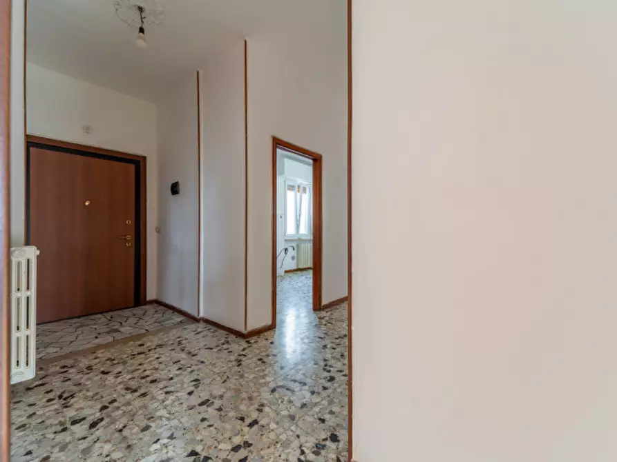 Immagine 13 di Appartamento in vendita  in Via Venezia 60 a Parma