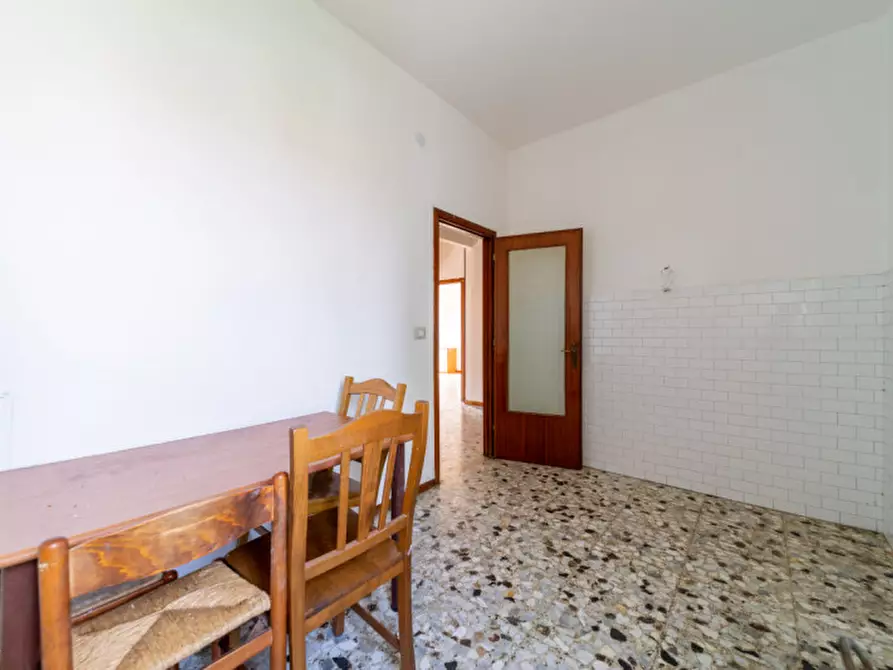 Immagine 23 di Appartamento in vendita  in Via Venezia 60 a Parma