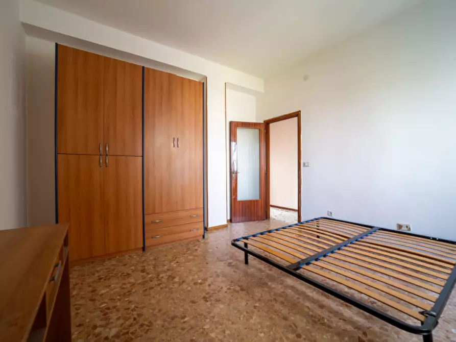 Immagine 35 di Appartamento in vendita  in Via Venezia 60 a Parma