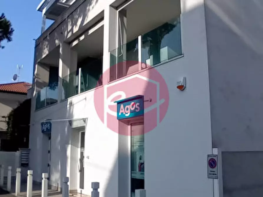 Immagine 1 di Ufficio in vendita  a Rimini