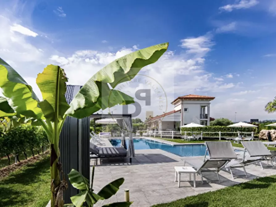 Immagine 1 di Appartamento in affitto  in via giulio cesare a Desenzano Del Garda