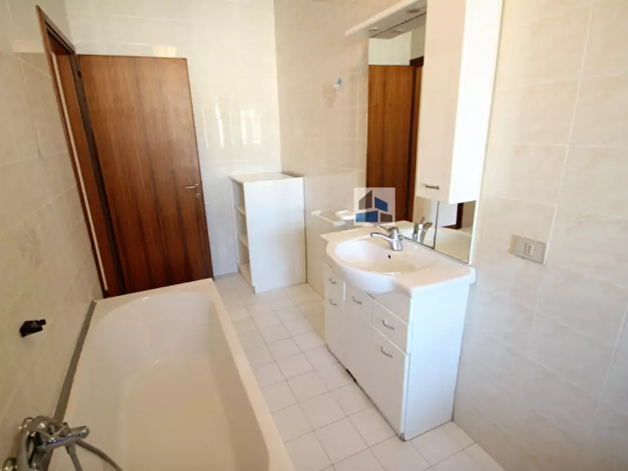 Immagine 9 di Appartamento in vendita  in Piazzetta Vighizzolo a Camponogara