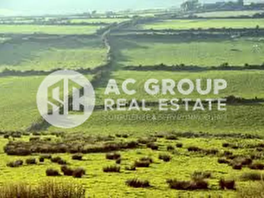 Immagine 8 di Terreno in vendita  a Gerenzano