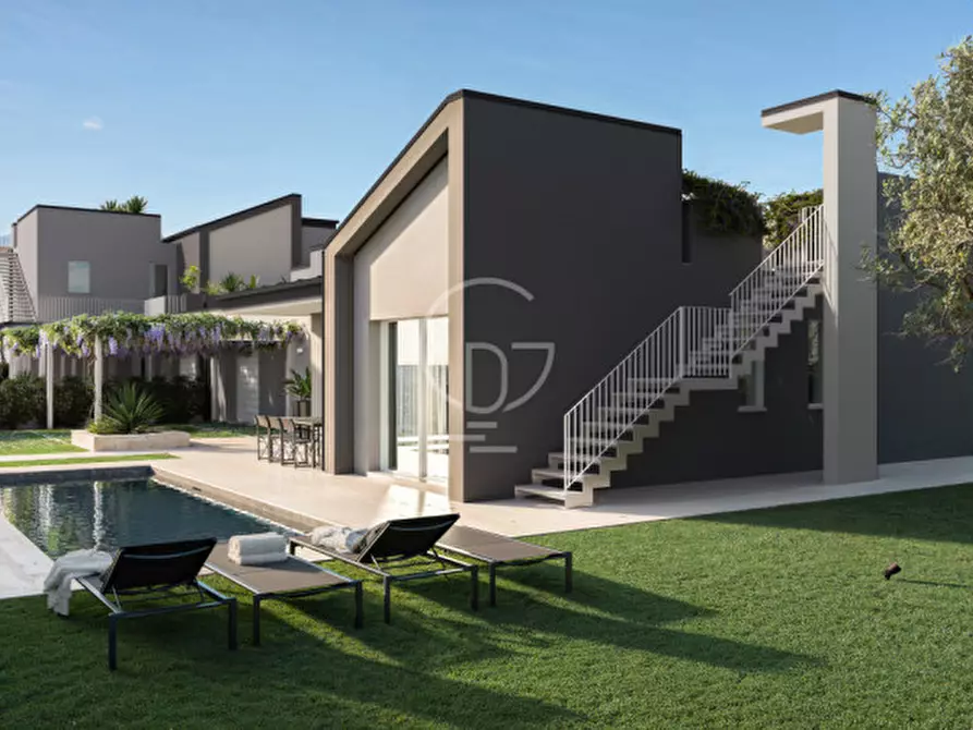 Immagine 2 di Villa in vendita  in Piazza San Martino a Moniga Del Garda