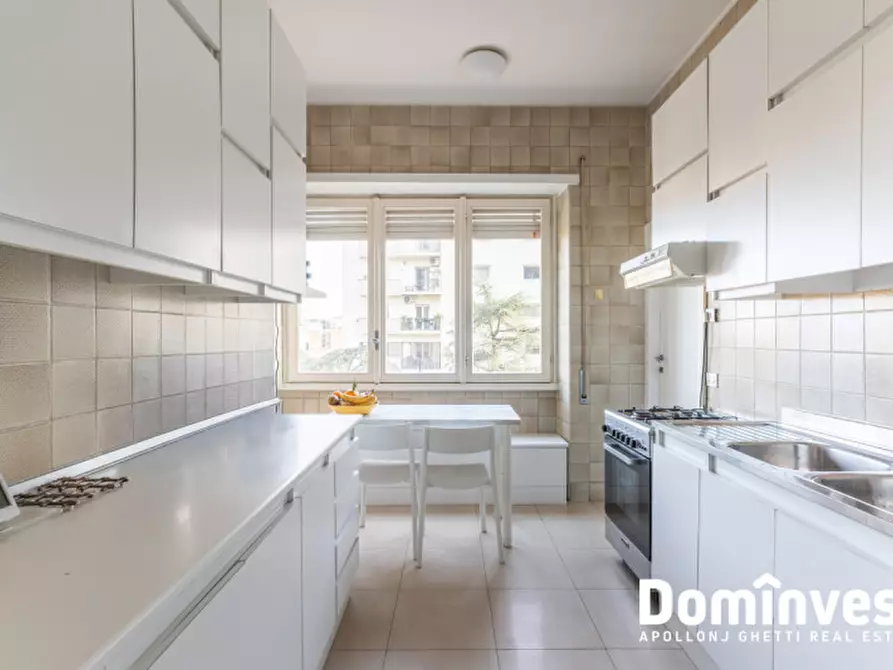 Immagine 11 di Appartamento in vendita  in Lungotevere Flaminio a Roma