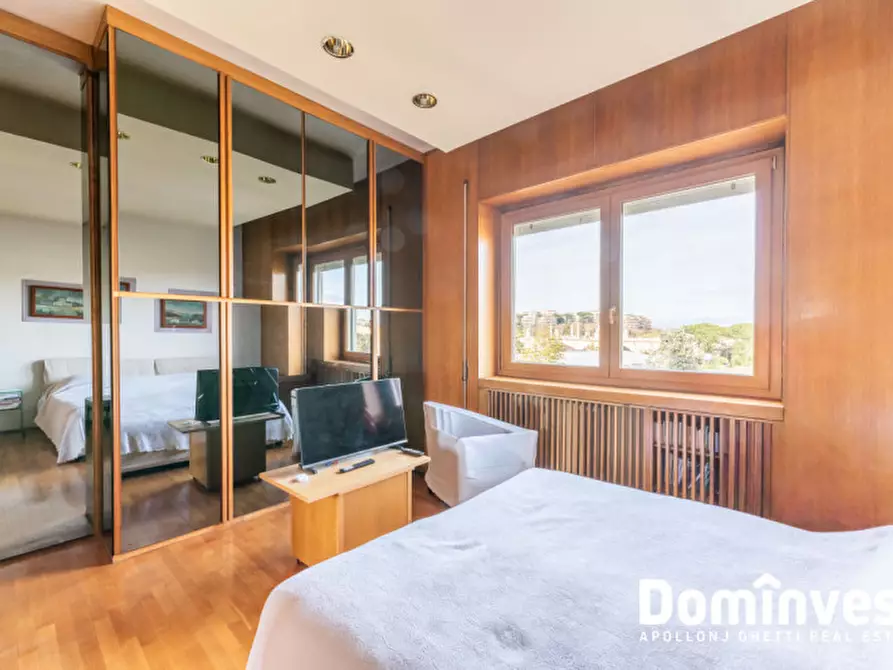 Immagine 18 di Appartamento in vendita  in Lungotevere Flaminio a Roma