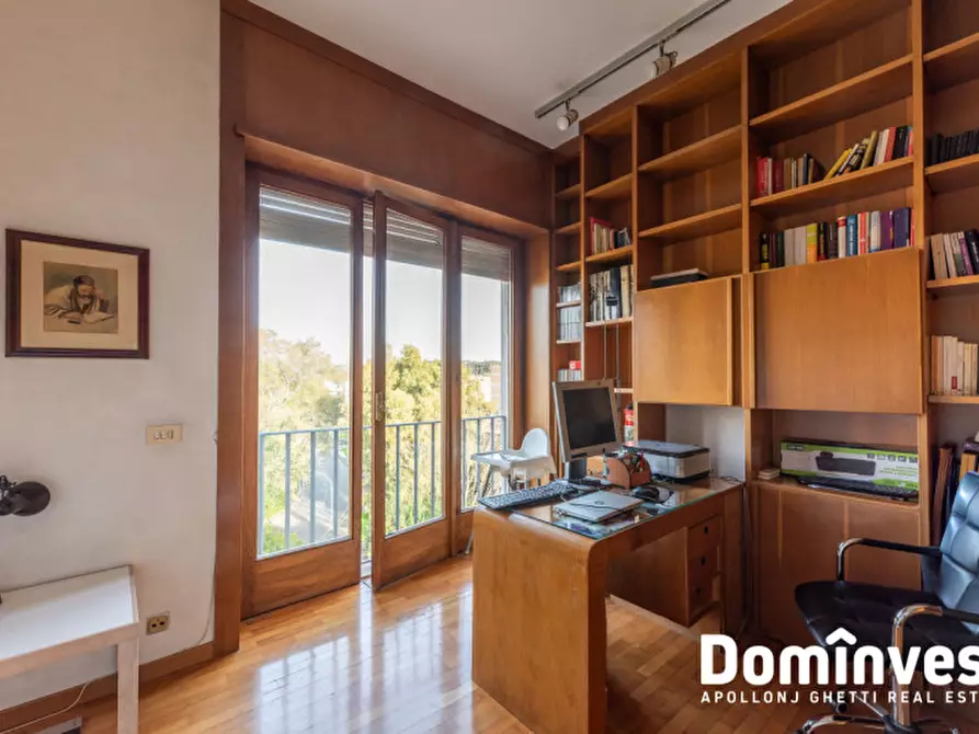 Immagine 22 di Appartamento in vendita  in Lungotevere Flaminio a Roma