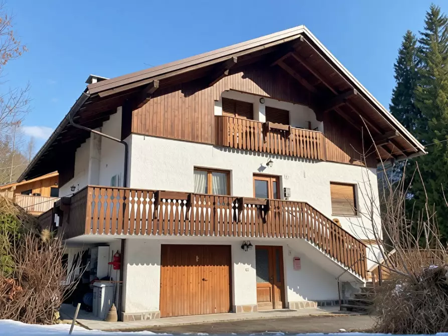 Immagine 1 di Villa in vendita  in Via Mosigo a San Vito Di Cadore