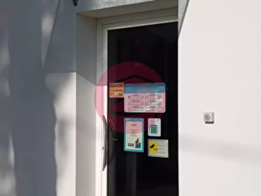 Immagine 3 di Ufficio in vendita  a Rimini