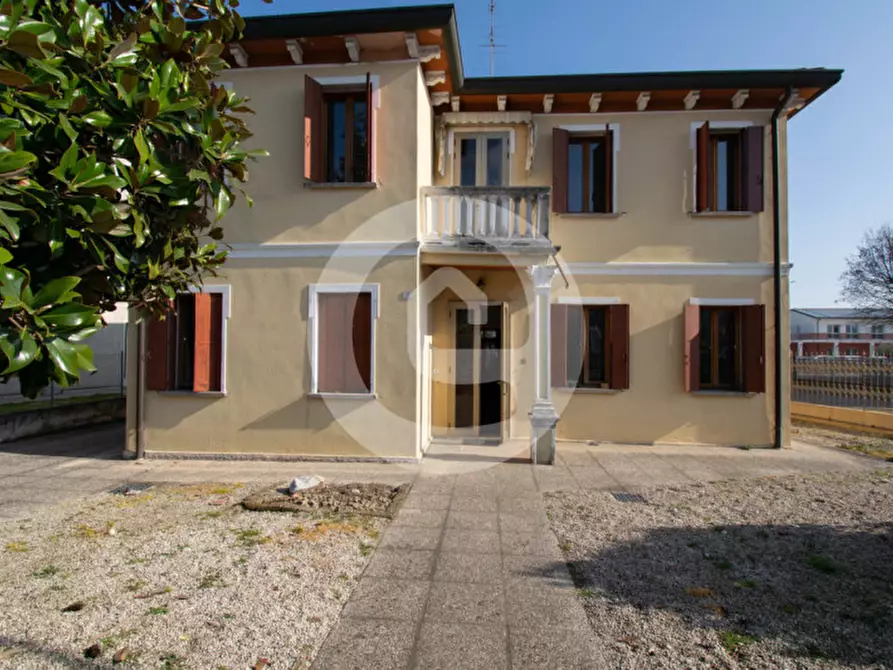 Immagine 1 di Casa indipendente in vendita  a Santa Giustina In Colle