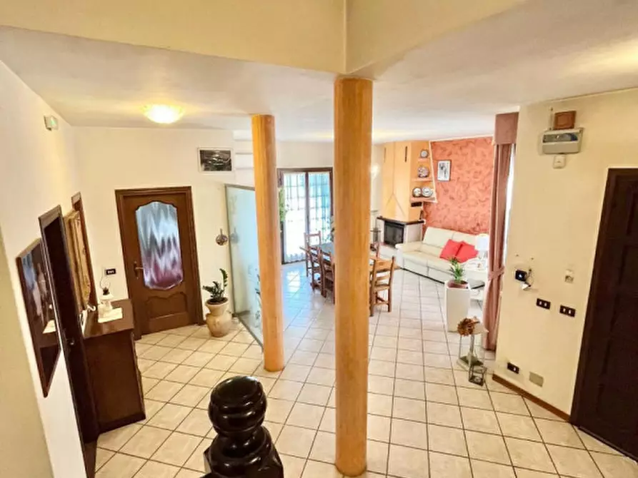 Immagine 3 di Casa indipendente in vendita  in Via Arzarello Alto a Borgo Veneto