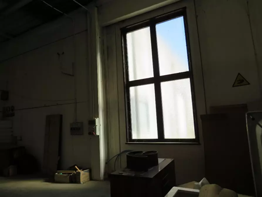 Immagine 12 di Laboratorio in vendita  in Via More 3 a Bovolone