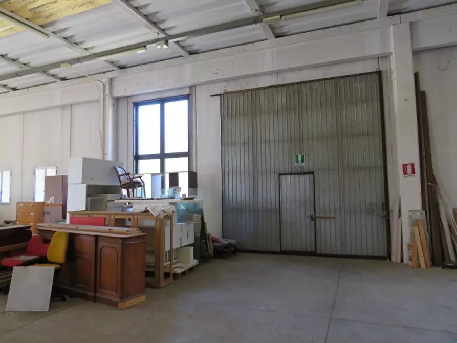 Immagine 16 di Laboratorio in vendita  in Via More 3 a Bovolone