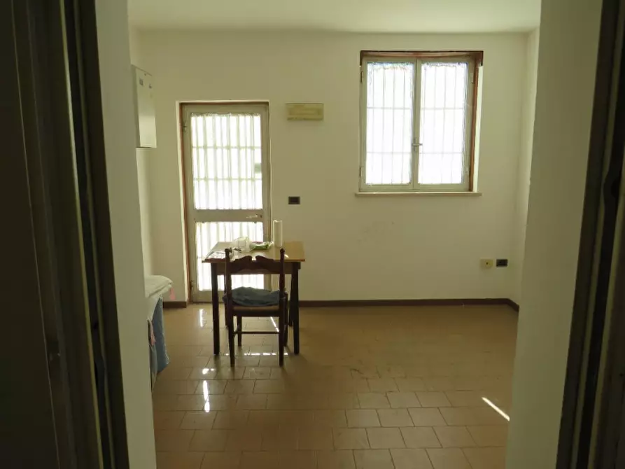 Immagine 30 di Laboratorio in vendita  in Via More 3 a Bovolone