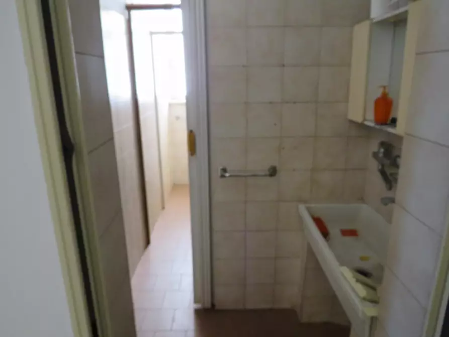 Immagine 33 di Laboratorio in vendita  in Via More 3 a Bovolone