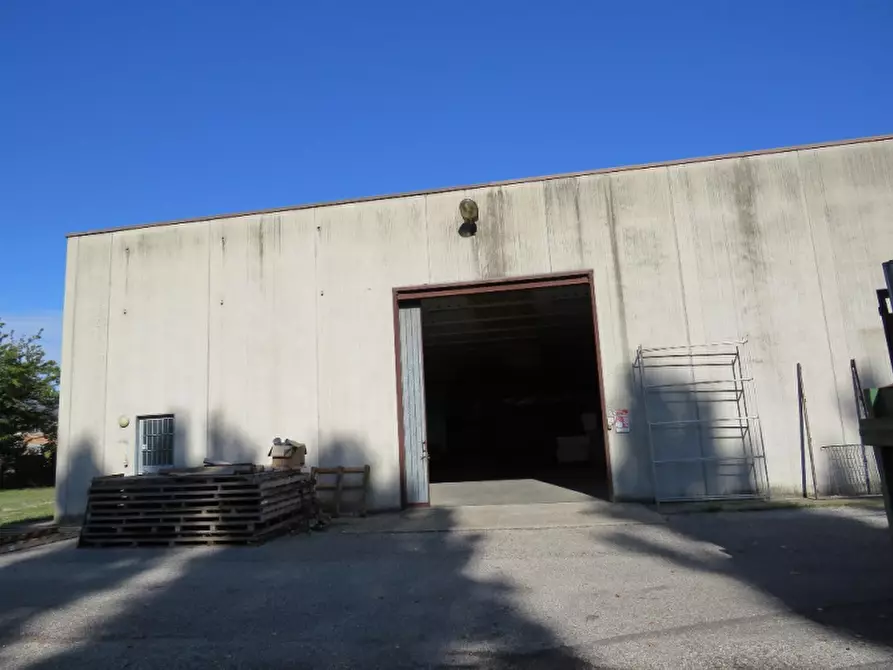 Immagine 40 di Laboratorio in vendita  in Via More 3 a Bovolone