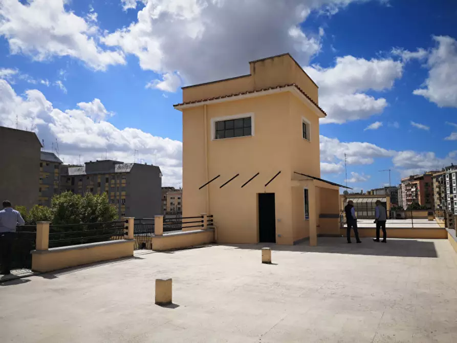 Immagine 15 di Palazzo in affitto  in Via Giovanni da Castel Bolognese a Roma