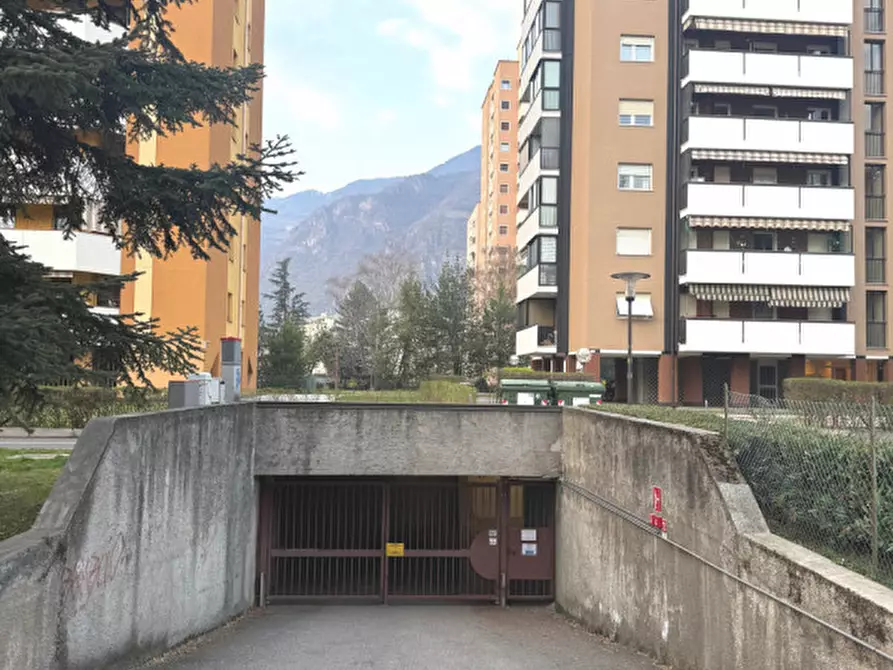 Immagine 1 di Garage in vendita  in Viale Europa - Europaallee a Bolzano