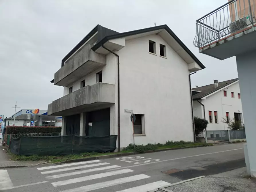 Immagine 12 di Casa indipendente in vendita  in via Roma a Vigodarzere