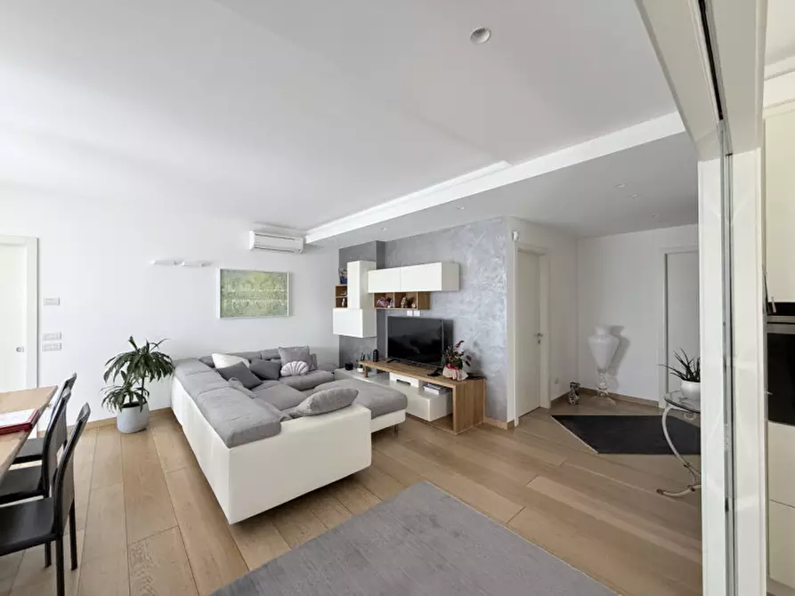 Immagine 10 di Appartamento in vendita  in Via Stradone del Bosco a Montebelluna