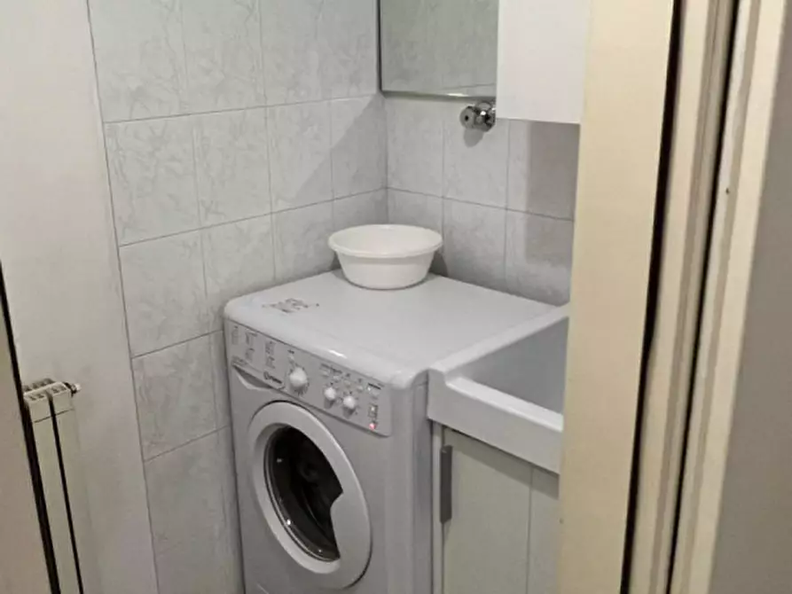 Immagine 37 di Appartamento in affitto  in via porrettana n.400 a Casalecchio Di Reno