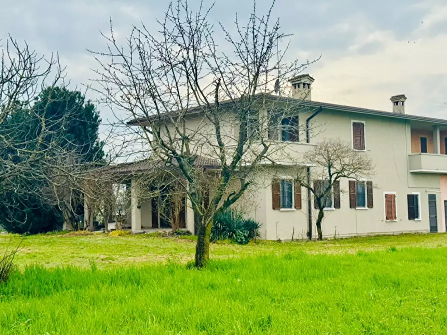 Immagine 1 di Villa in vendita  in STRADA GASPARINA a Ghedi