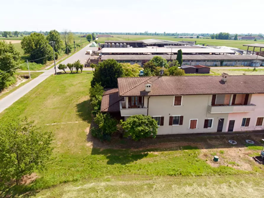 Immagine 3 di Villa in vendita  in STRADA GASPARINA a Ghedi