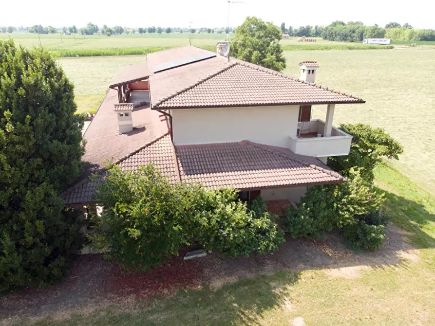 Immagine 4 di Villa in vendita  in STRADA GASPARINA a Ghedi