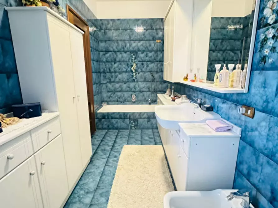 Immagine 27 di Villa in vendita  in STRADA GASPARINA a Ghedi