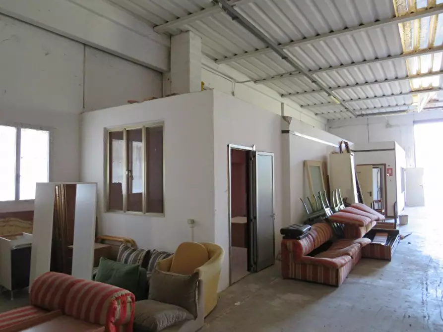 Immagine 6 di Laboratorio in vendita  in Via More 3 a Bovolone