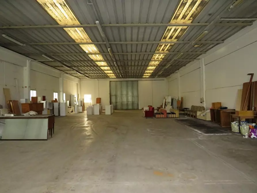 Immagine 20 di Laboratorio in vendita  in Via More 3 a Bovolone