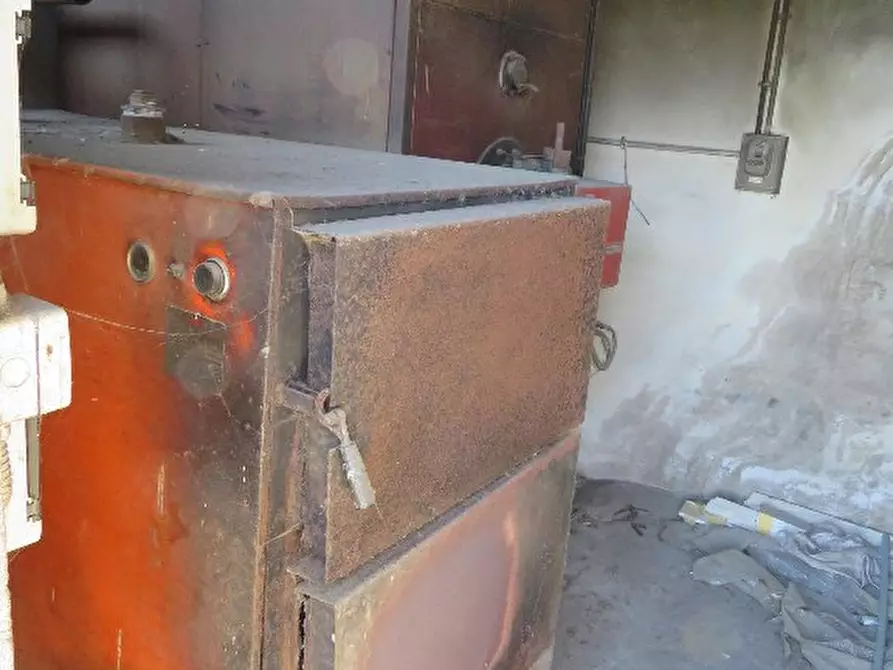 Immagine 28 di Laboratorio in vendita  in Via More 3 a Bovolone